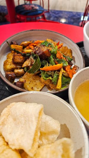  at V Street - Emsphere in Bangkok