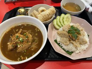 Boat noodles (left) and Hainanese chicken rice (right)  at V Street - Emsphere in Bangkok