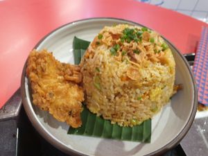 Curry fried rice - 6/10 didn't taste too much like any curry ik or and was quite mild reminded me bit of a North Africann cous cous slightly with its use of fruit/veg and flavour at V Street - Emsphere in Bangkok