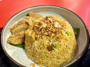 Curry fried rice   at V Street - Emsphere in Bangkok