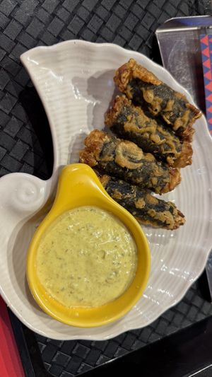 Fried seaweed   at V Street - Emsphere in Bangkok