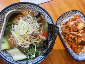 Vegan Ramen und Kimchi  at Burari in Duisburg