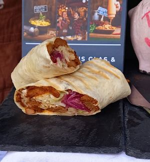 veganer gyros wrap (9,50€) at grünzeuch in Cologne