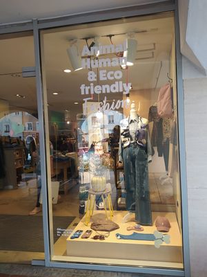Schaufenster at DearGoods in Muehldorf
