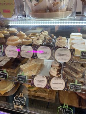 Vegan cakes (Dec 23)  at Velvet Bean in Altona