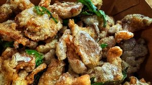 Oyster mushrooms 🍄‍🟫   at Vegan District Asian Eatery in Anaheim