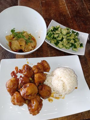 Schezuan Wontons,  Cucumber Salad, General Tso's Mushroom 🍄 at Vegan District Asian Eatery in Anaheim