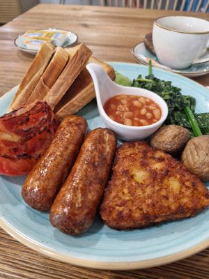 Vegan breakfast at Freska E1 in 