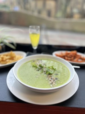 Pea and broccoli soupp  at VeGaNuTi in Yeovil