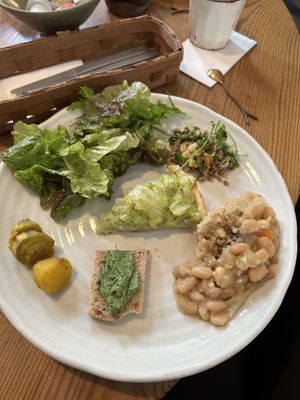 Vegan lunch set  at Bon On Shya International Cafe in Koya
