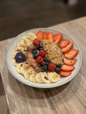 Hot Breakfast Bowl  at SoulFuel Café in Gravesend