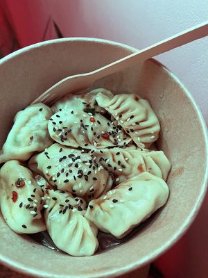 Vegan dumplings with tofu, chinese cabbage, muer mushrooms, carrot, champignon, garlic. Collab with Aygi bar, Dec 9th. at Kanasiki in Yerevan