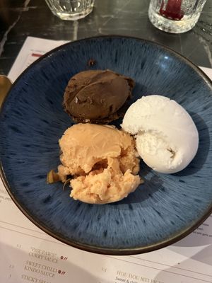 Vg Ice cream/sorbet selection   at Hou Hou Mei in Inverness