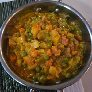 Mixed Vegetables at Eurasia Indian Italian Restaurant in Coimbra