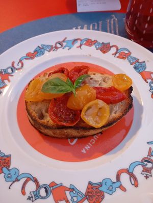 Bruschetta can be made vegan at Uagliò in Parma