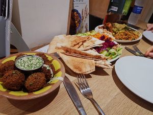 vegan mezze at FilFil in Brighton