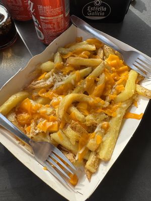 Patatas con queso vegano   at Why Not in Cadiz