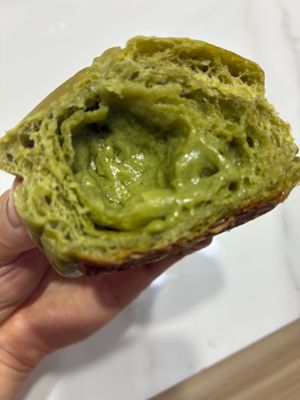 Inside of a Emerald Green Collard (翠綠羽衣) filled croissant: cream made with kale, sprouted wheat, and spirulina at IJySheng Minquan 一之軒 民權店 in Taipei