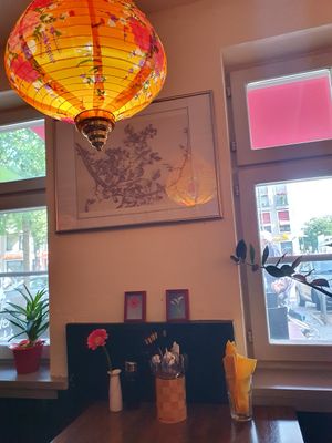 Beautifully and lovingly decorated at Vegan Dimo in Berlin