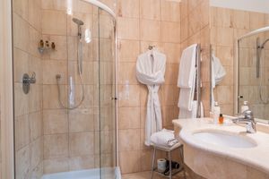 Room - Bathroom at Bis Osteria Italiana Contemporanea in Colle Di Val Delsa