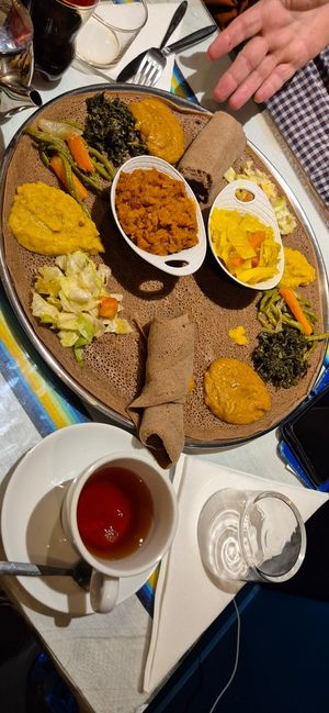 2 mainly dishes at Adulis in Paris