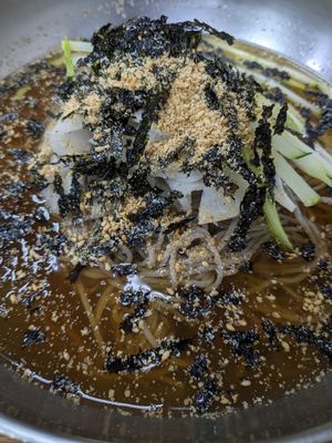 물막국수 at Park Myeong-do Bongpyeong Buckwheat Makguksu- 박명도 봉평 메밀막국수 in Seoul