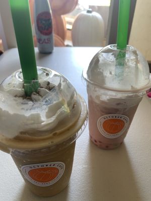 drinks on drinks on drinks 🤩🤩🤩🤩  at October Cafe in Chicago