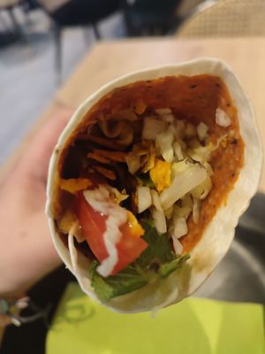 Dorito çigköfte wrap at VeganLand in Bremen