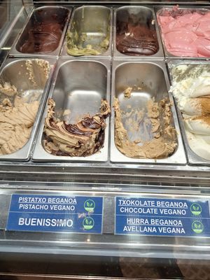  at Gelatería Boulevard in San Sebastian