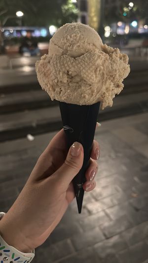 Helado de avellana en cucurucho (1 bola)  at Gelatería Boulevard in San Sebastian