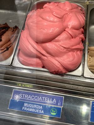  at Gelatería Boulevard in San Sebastian