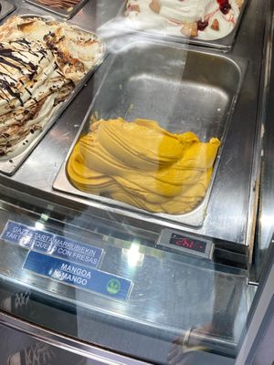  at Gelatería Boulevard in San Sebastian