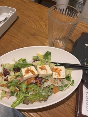 The worst salad that I ever had in vegan restaurant  at Vegan and Gluten Free Osaka. - The Second Room Cafe in Osaka