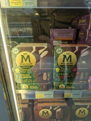 Ice cream at Park n Shop in Dubai