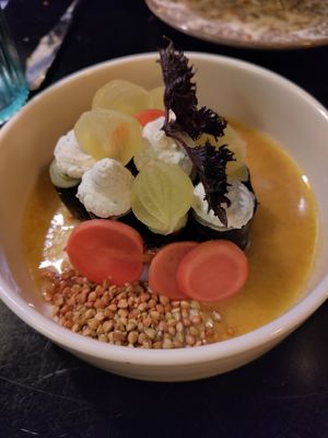 Leek mosaic with miso butter sauce at Planttrekkerij  in Antwerpen