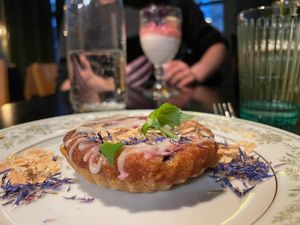 Frangipane tartelette at Planttrekkerij  in Antwerpen
