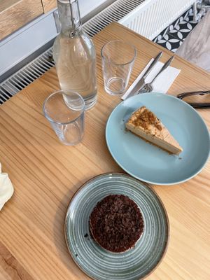 Biscoff cheesecake and tiramisu cookie  at Vinni The Vegan Witch in Ankara