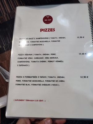 Vegan pizza at Bar Niu Cup in Balaguer
