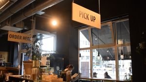 inside at Momos - Organic Veggie Dumplings in Berlin