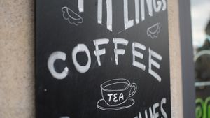 sign at Momos - Organic Veggie Dumplings in Berlin