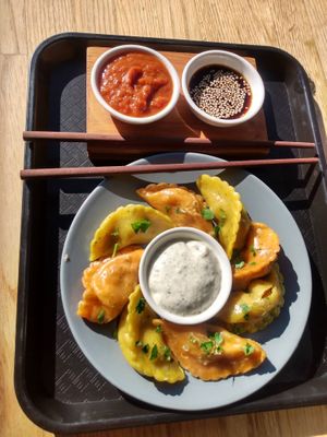 Potato and chickpea with all 3 dressings at Momos - Organic Veggie Dumplings in Berlin