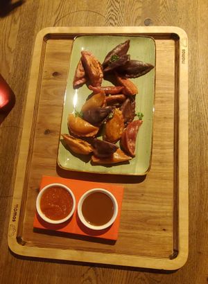 18 pieces, 2 sauces at Momos - Organic Veggie Dumplings in Berlin