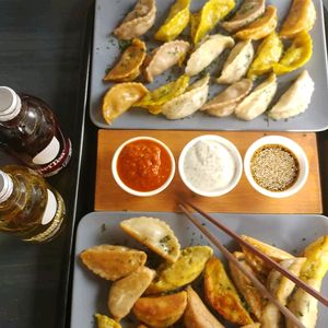 Half panfried - half steamed (vegan platter) at Momos - Organic Veggie Dumplings in Berlin