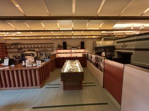 Kitchen and oven  at Ashville Bakery Cafe - 애쉬빌 베이커리 카페 in Seoul