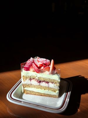 Winter Season cake
Strawberry feat.
Pistachio at Ashville Bakery Cafe - 애쉬빌 베이커리 카페 in Seoul