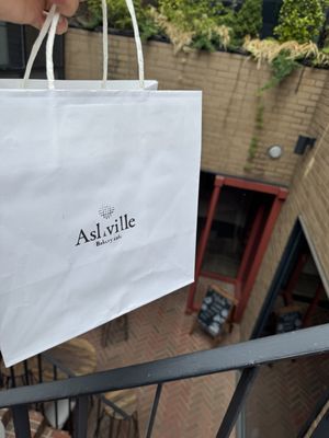   at Ashville Bakery Cafe - 애쉬빌 베이커리 카페 in Seoul