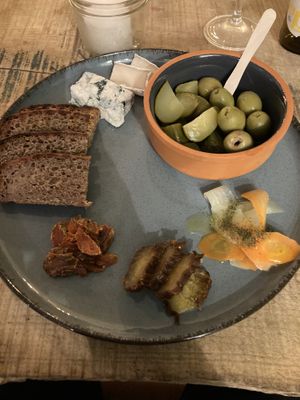 Planche fauxmage et charcuterie   at Albedo Kitchen in Lille