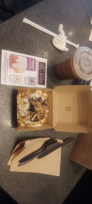 Wicked delicious and a wide array of options.  Excellent coffee too. at Cinnaholic - Meyerland in Houston