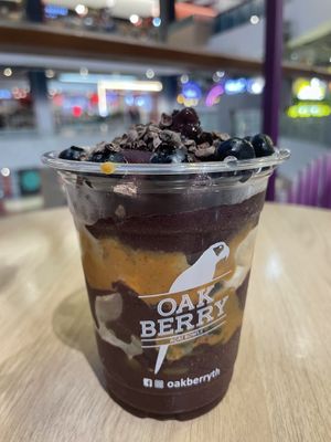 Açaí unlimited toppings  #Veganuary at Oakberry Acai in Bangkok