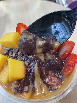 Must add peanut butter  #Veganuary at Oakberry Acai in Bangkok